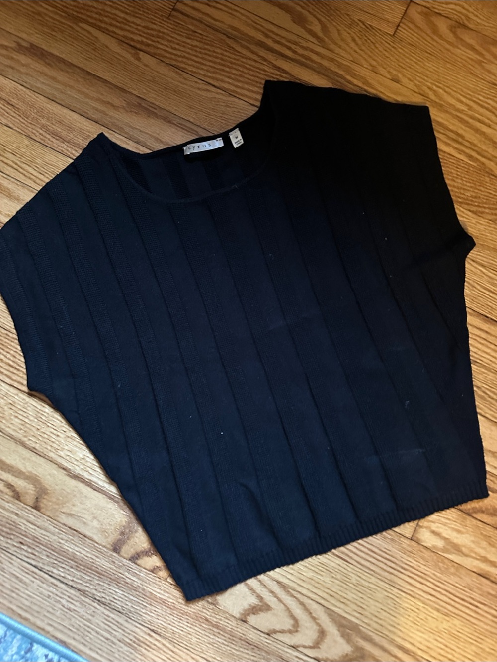 Cyrus Black Ribbed Cropped Knit Shell